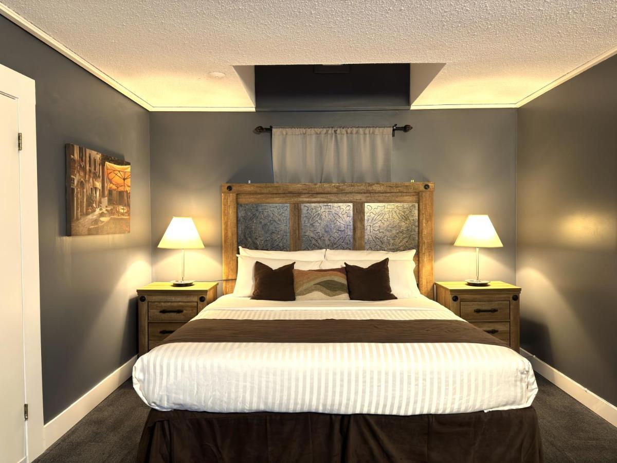 Divya Sutra Plaza And Conference Centre, Vernon, Bc Luaran gambar