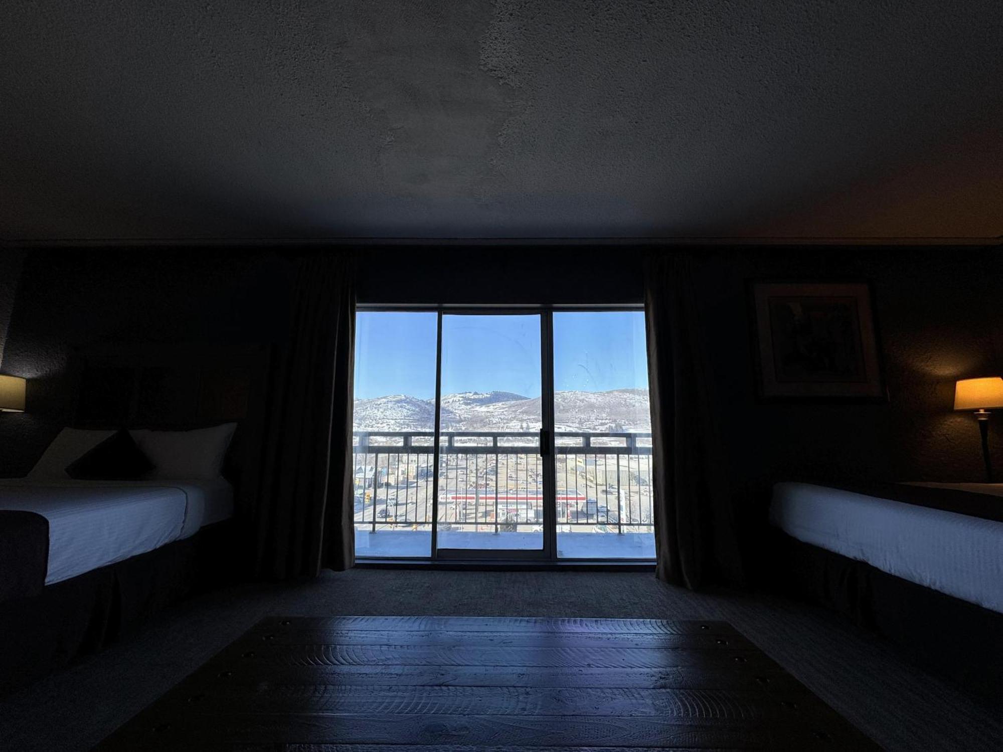 Divya Sutra Plaza And Conference Centre, Vernon, Bc Luaran gambar
