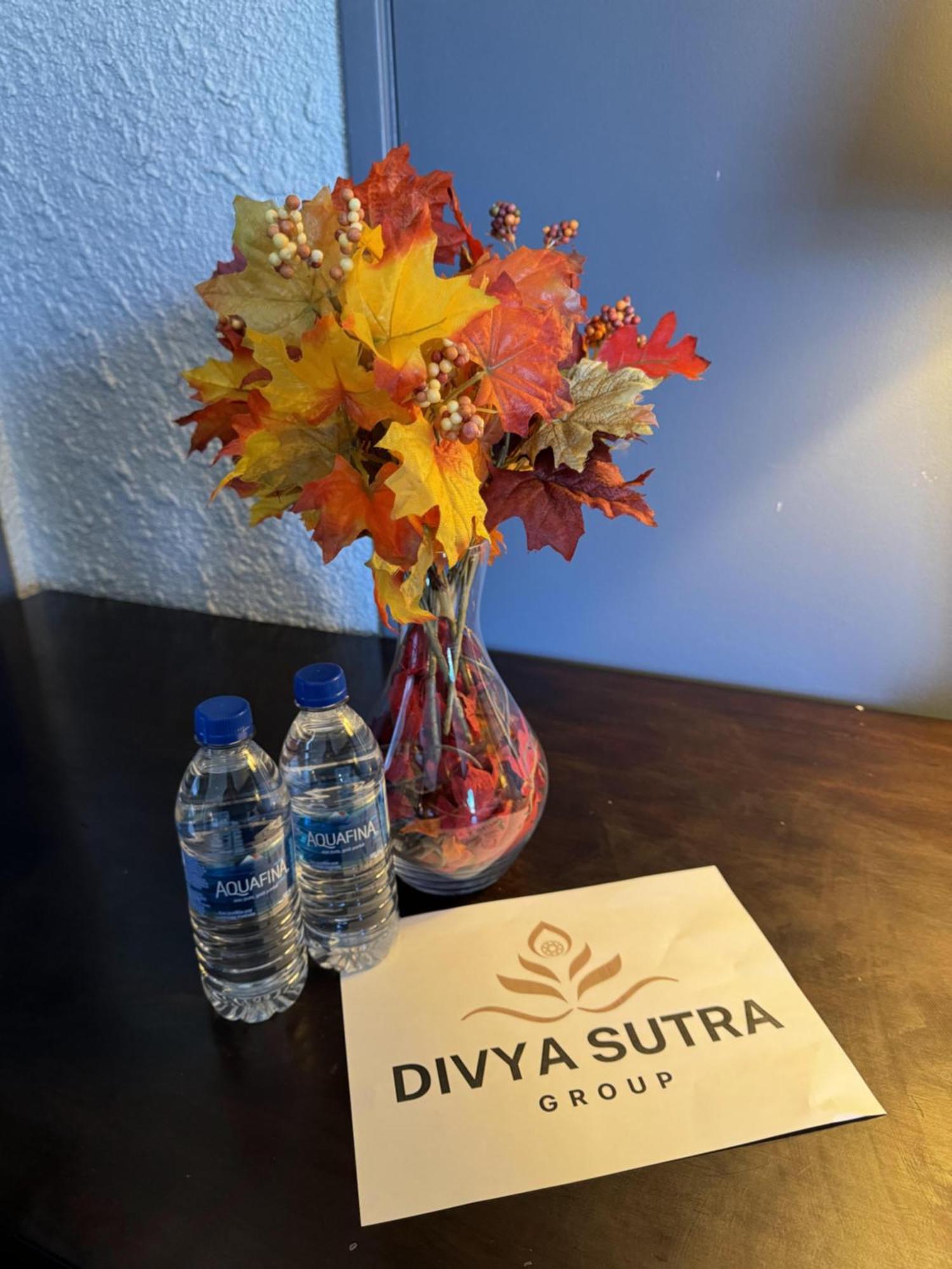 Divya Sutra Plaza And Conference Centre, Vernon, Bc Luaran gambar