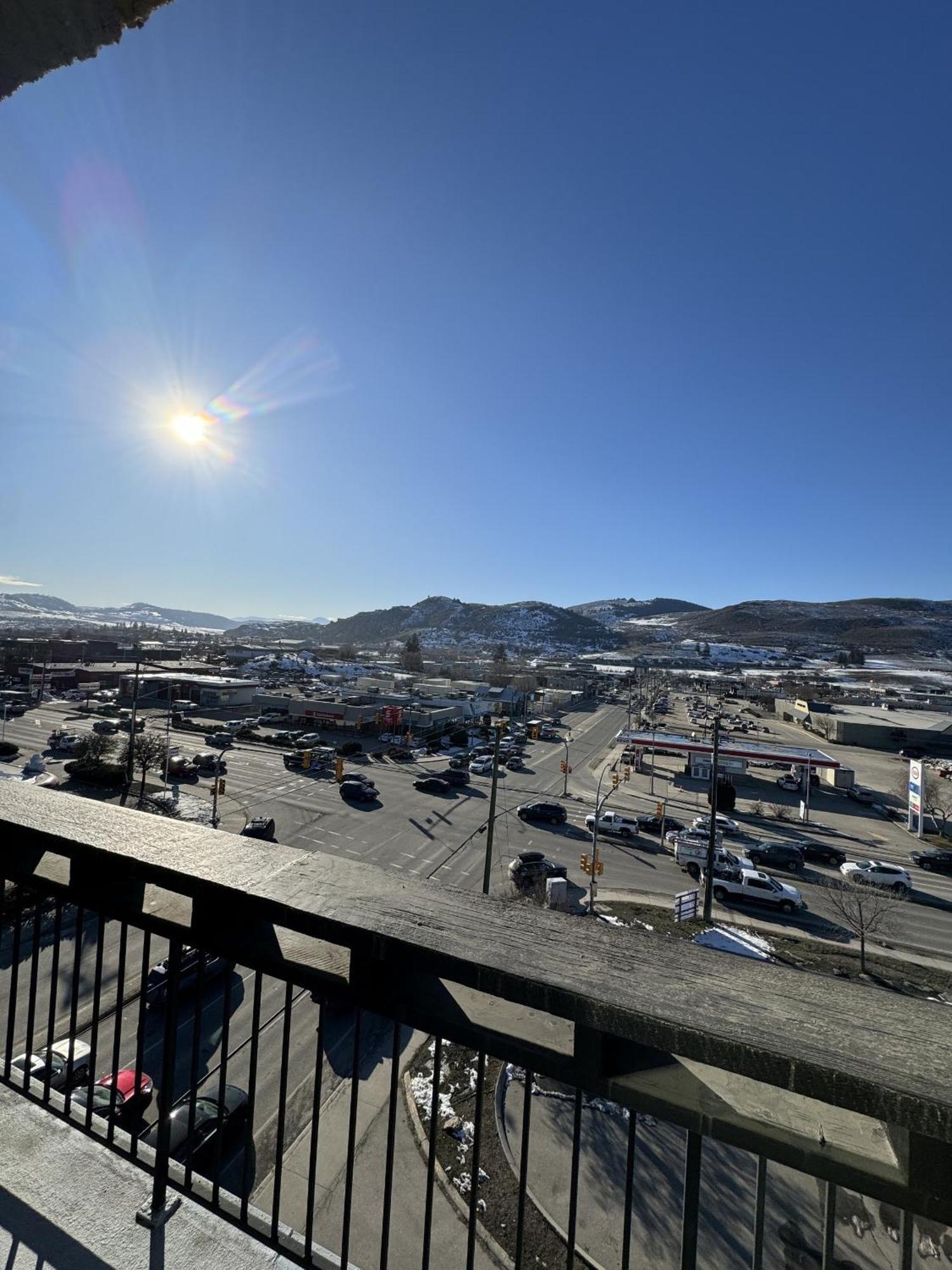 Divya Sutra Plaza And Conference Centre, Vernon, Bc Luaran gambar